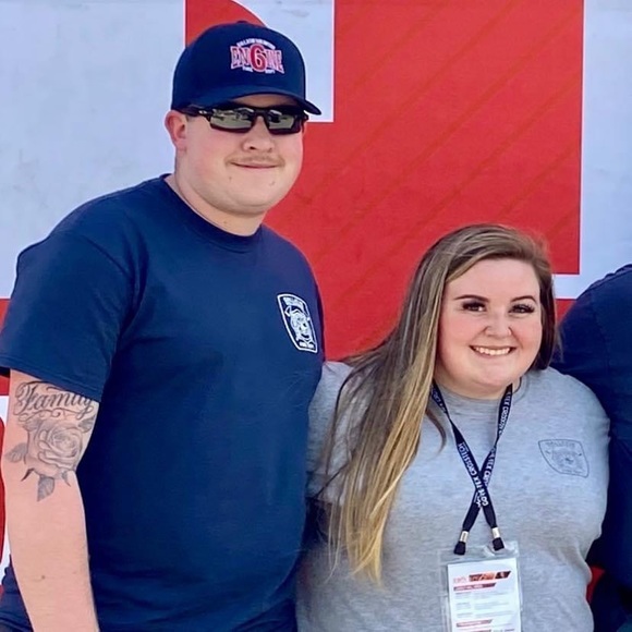 Meet your Posher, Mercedes - Picture 6 of 6